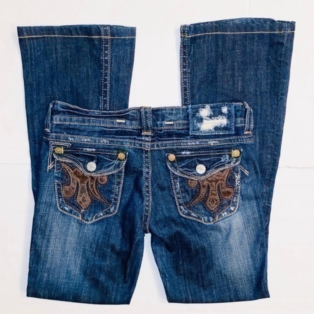 MEK Jeans.